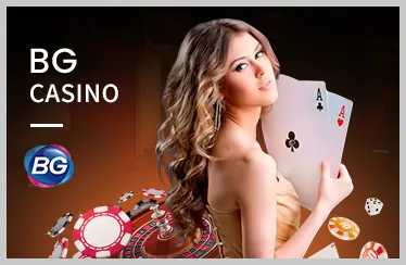 Sân tennis với vận động viên đang giao bóng, biểu tượng m888 casino